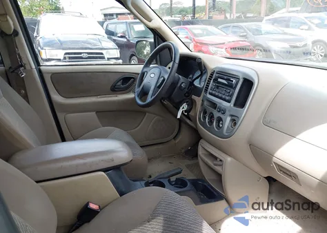 2003 Ford Escape Xlt from USA, damaged, VIN 1FMYU93193KB76369